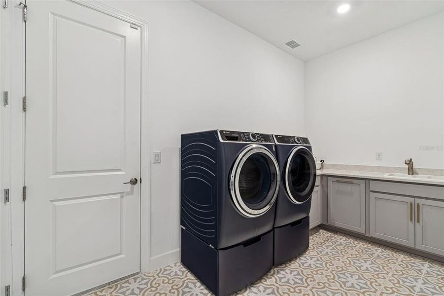 Furnished interior view inside a new home in , Wesley Chapel (Image 50). Furnished interior view inside a new home in , Wesley Chapel (Image 50).