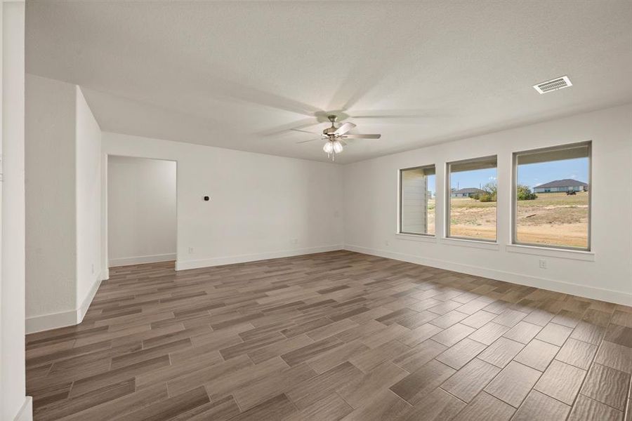 Spacious, unfurnished interior of a new home in Gatlin Ranch, Springtown (Image 26). Spacious, unfurnished interior of a new home in Gatlin Ranch, Springtown (Image 26).