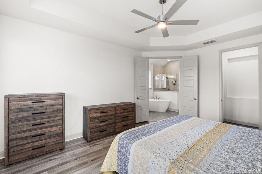 Furnished interior view inside a new home in Esperanza – New Phase Now Selling, Boerne (Image 26). Furnished interior view inside a new home in Esperanza – New Phase Now Selling, Boerne (Image 26).