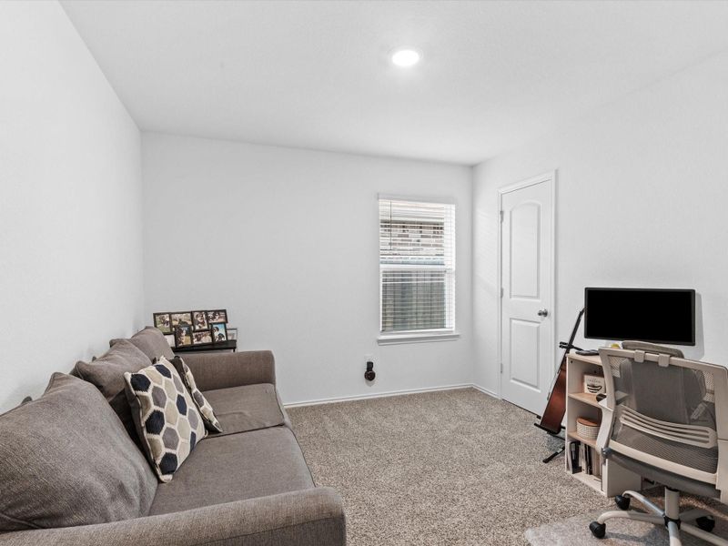 Secondary Bedroom 4/home office