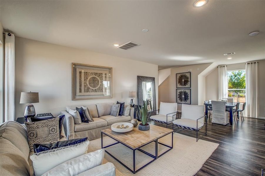 Image 3 of a home in Sunterra.