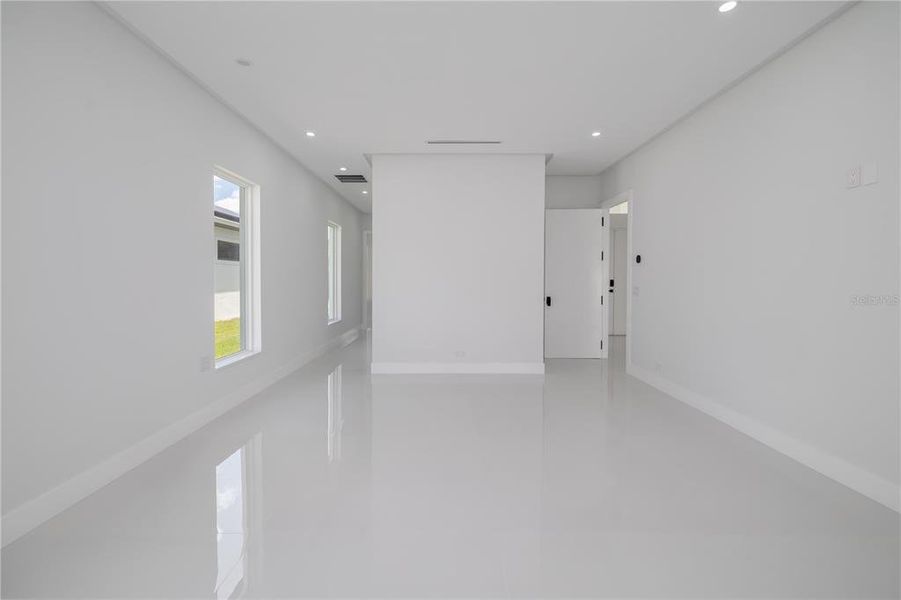 Spacious, unfurnished interior of a new home in , Palm Coast (Image 48).