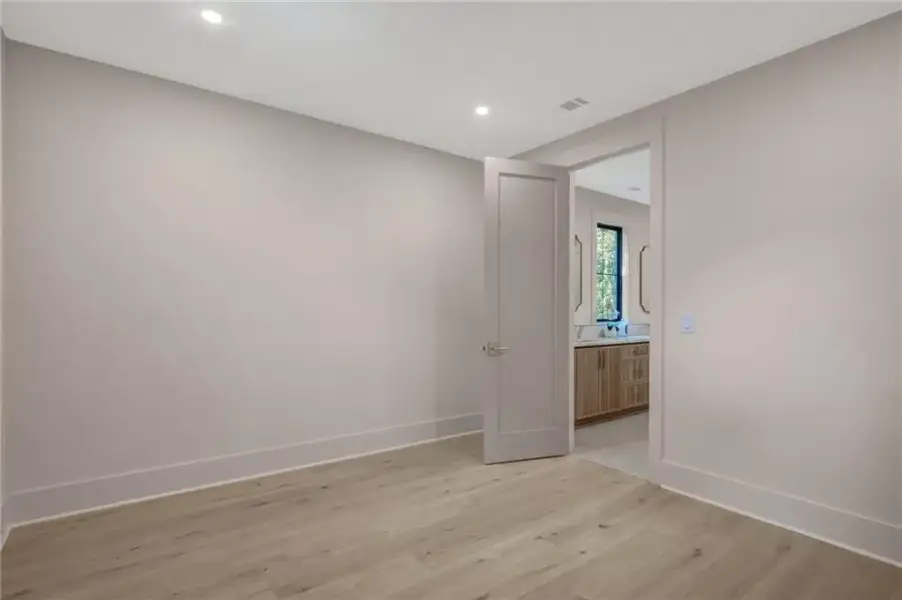 Spacious, unfurnished interior of a new home in , Brookhaven (Image 49). Spacious, unfurnished interior of a new home in , Brookhaven (Image 49).