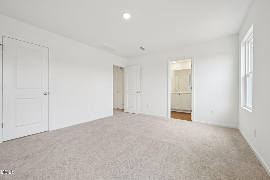 29-web-or-mls-Mirth Ct-S2002-029