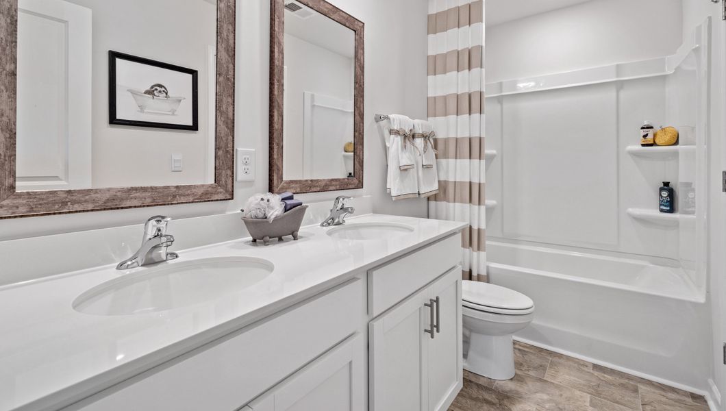 Representative furnished interior of a home built from the Wilmington by D.R. Horton in Palmetto Valley, Anderson (Image 26).