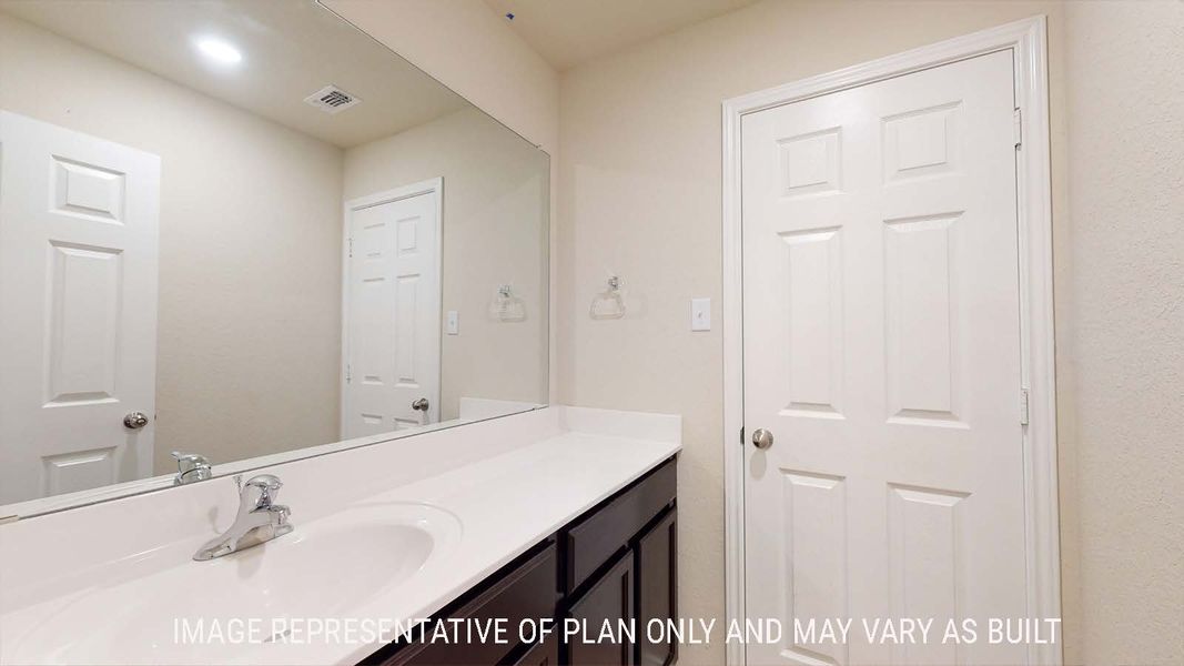 Representative furnished interior of a home built from the Perry by D.R. Horton in Park Meadows, Lorena (Image 12).