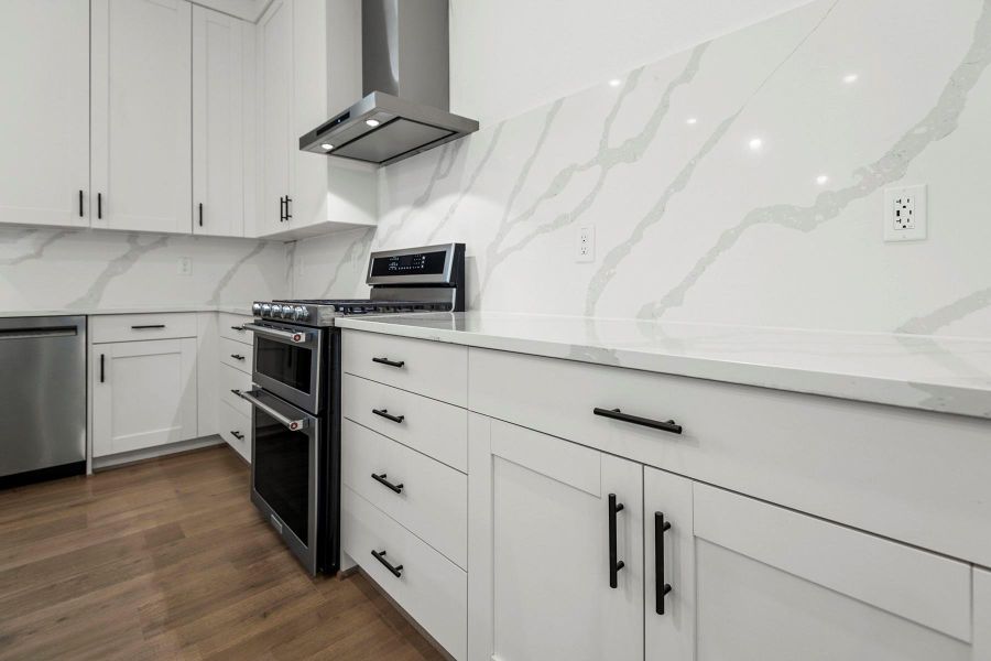 Image 13 of a home in Hallimore Ranch. Image 13 of a home in Hallimore Ranch.