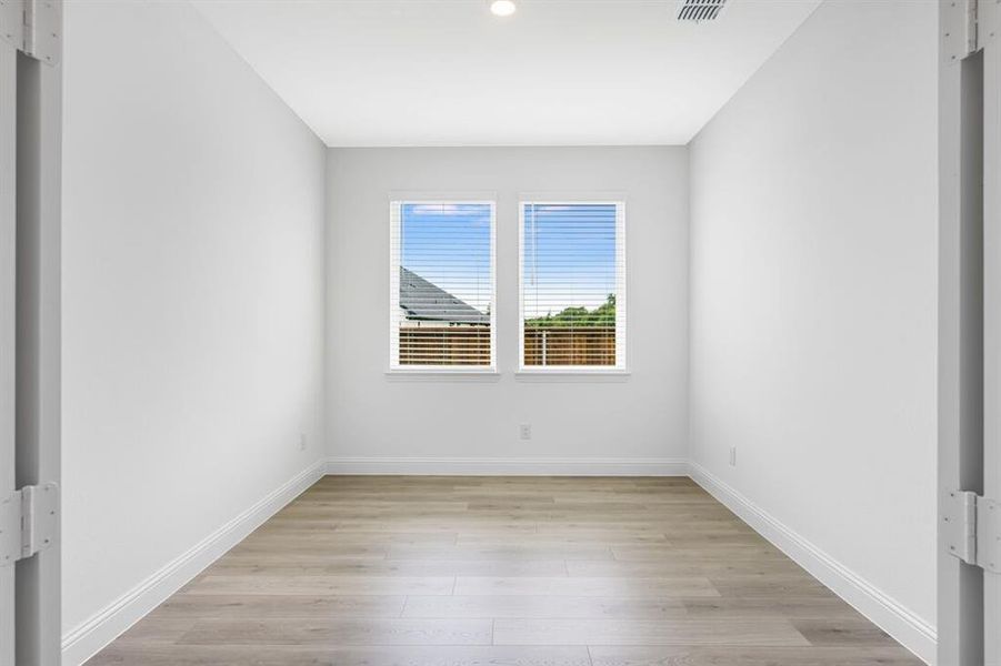 550 Ardsley Park Drive ~ Ready Now 550 Ardsley Park Drive ~ Ready Now