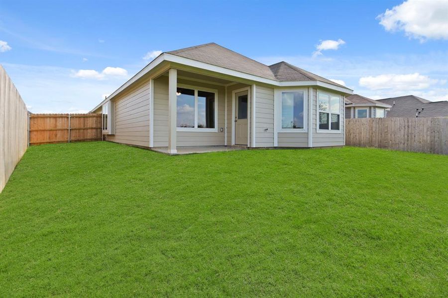 Front exterior of a new home in Deer Creek, Fort Worth, TX, highlighting curb appeal (Image 2). Front exterior of a new home in Deer Creek, Fort Worth, TX, highlighting curb appeal (Image 2).