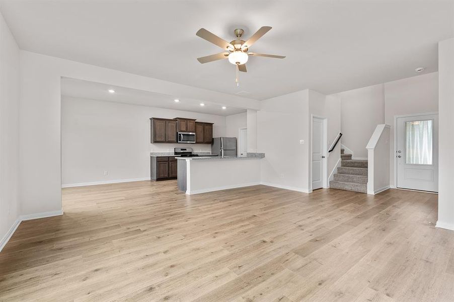 Spacious, unfurnished interior of a new home in Creekside Estates, Terrell (Image 5). Spacious, unfurnished interior of a new home in Creekside Estates, Terrell (Image 5).