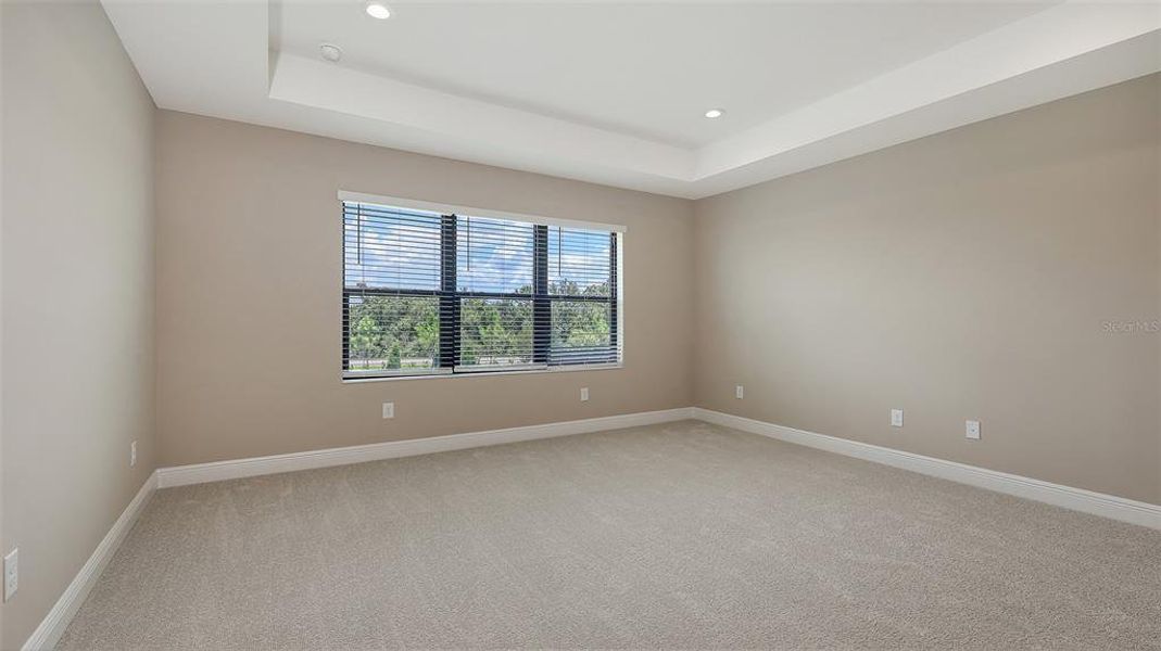 Spacious, unfurnished interior of a new home in Palm Grove, Lakewood Ranch (Image 31). Spacious, unfurnished interior of a new home in Palm Grove, Lakewood Ranch (Image 31).