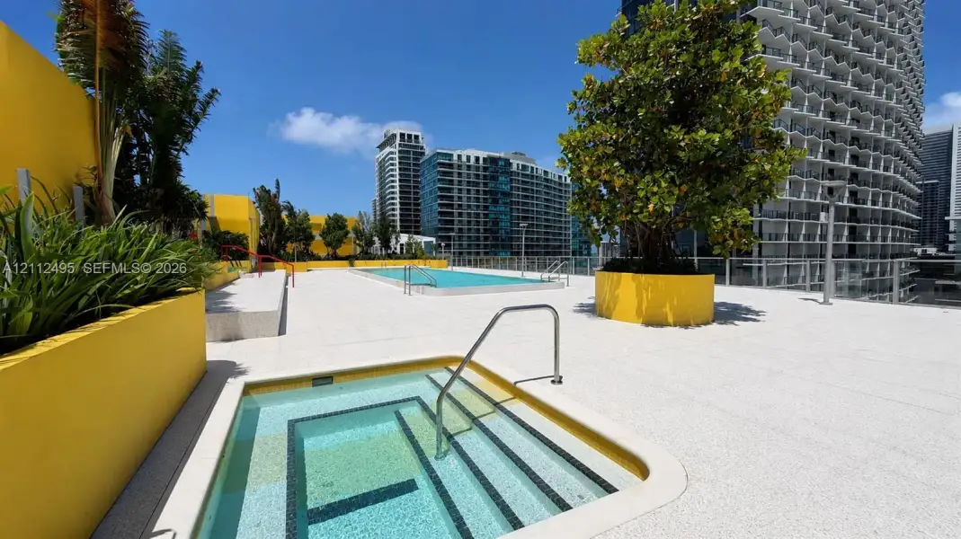 Condo located in Miami, FL showcasing its design and architecture (Image 21).