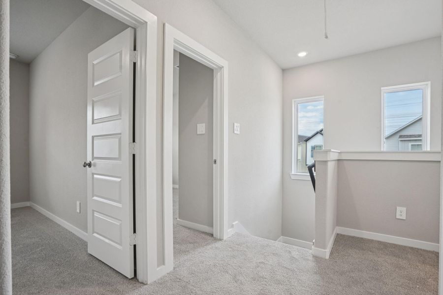 Spacious, unfurnished interior of a new home in Kemah Crossing - City Series, Kemah (Image 27). Spacious, unfurnished interior of a new home in Kemah Crossing - City Series, Kemah (Image 27).