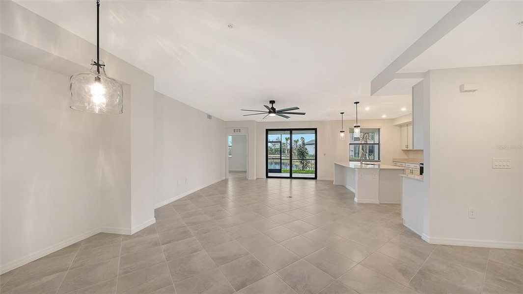 Spacious, unfurnished interior of a new home in Legends Cove, Bradenton (Image 21).
