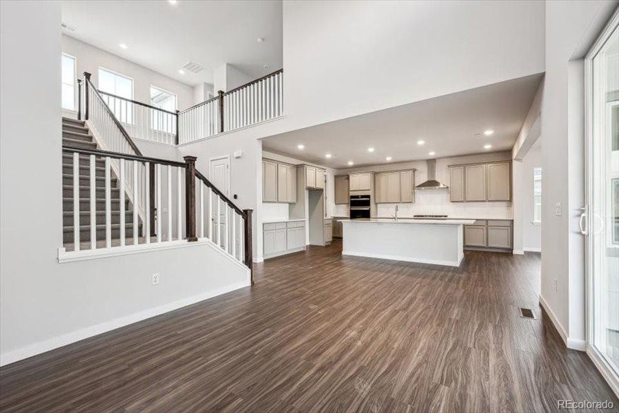 Spacious, unfurnished interior of a new home in Prestige Collection at Parkdale Commons, Erie (Image 22). Spacious, unfurnished interior of a new home in Prestige Collection at Parkdale Commons, Erie (Image 22).