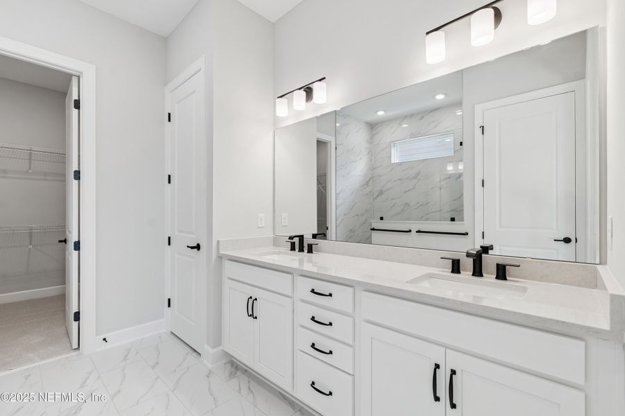 Furnished interior view inside a new home in Crosswinds 40’, Ponte Vedra (Image 11).