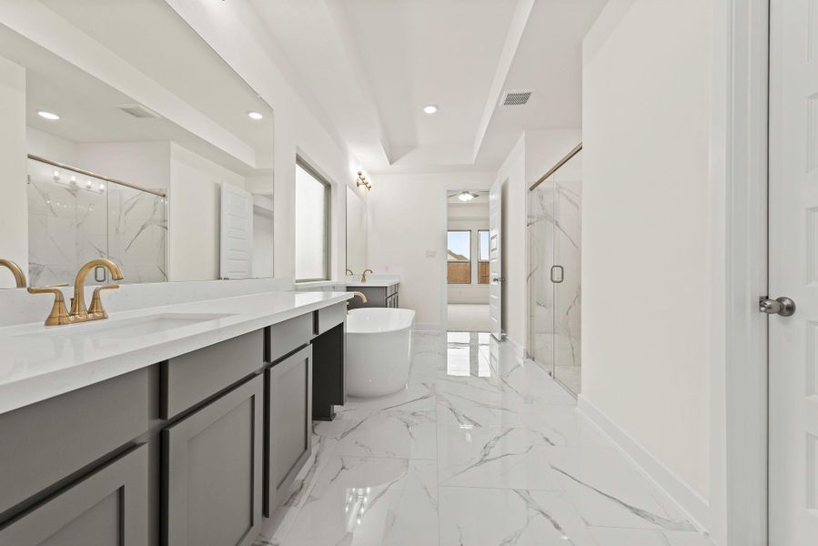 Representative image. Features, specifications, selections and colors may vary.