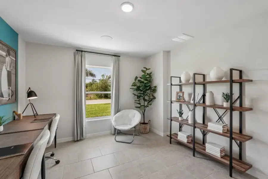 Furnished interior view inside a new home in Cape Coral, Cape Coral (Image 4).