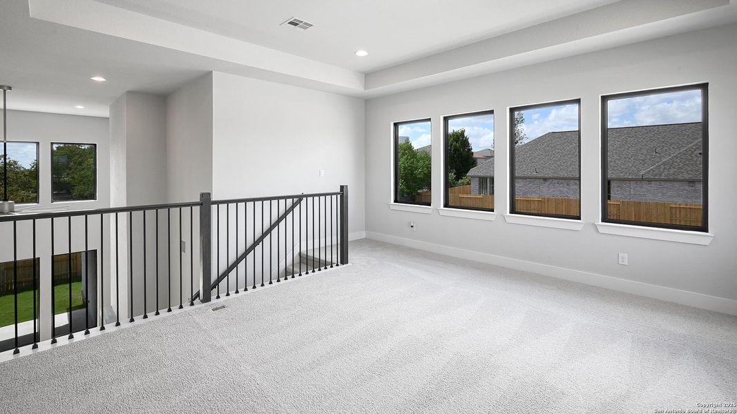 Spacious, unfurnished interior of a new home in Cibolo Valley Heights 65', Cibolo (Image 27).