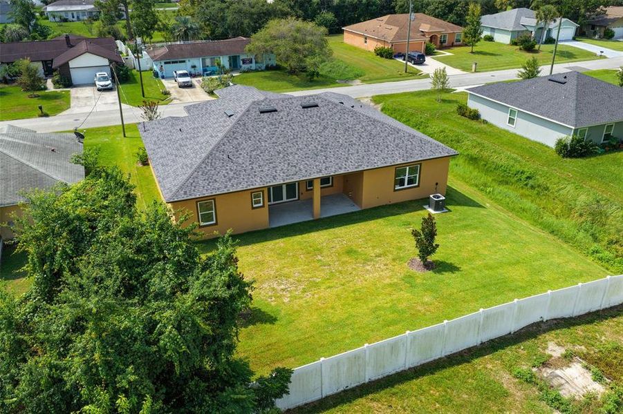 Exterior details and patio area of a home in , Palm Coast (Image 4).
