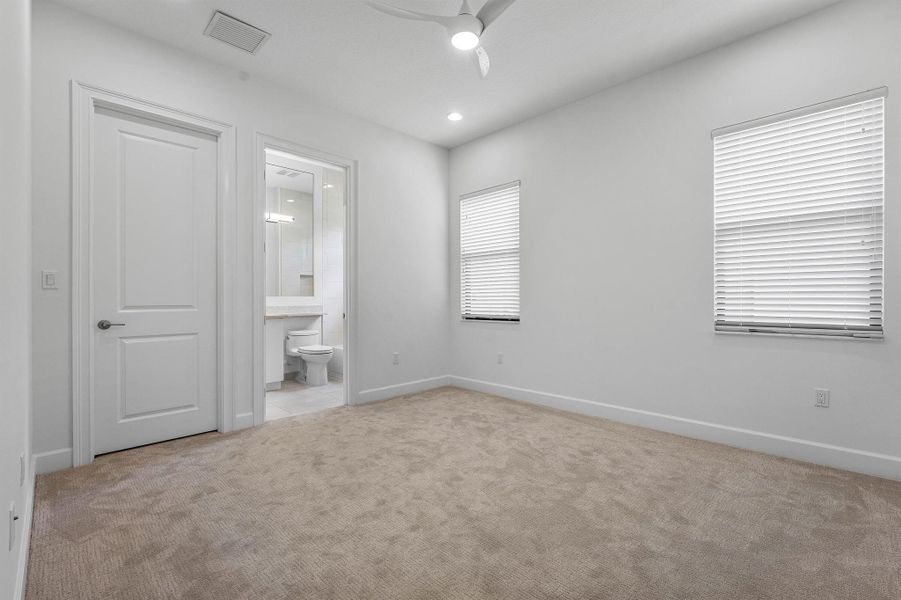 Spacious, unfurnished interior of a new home in Valencia Grand, Boynton Beach (Image 19). Spacious, unfurnished interior of a new home in Valencia Grand, Boynton Beach (Image 19).