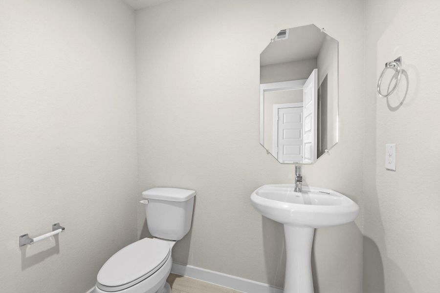 Furnished interior view inside a new home in Sunterra Lakes, Fulshear (Image 10).