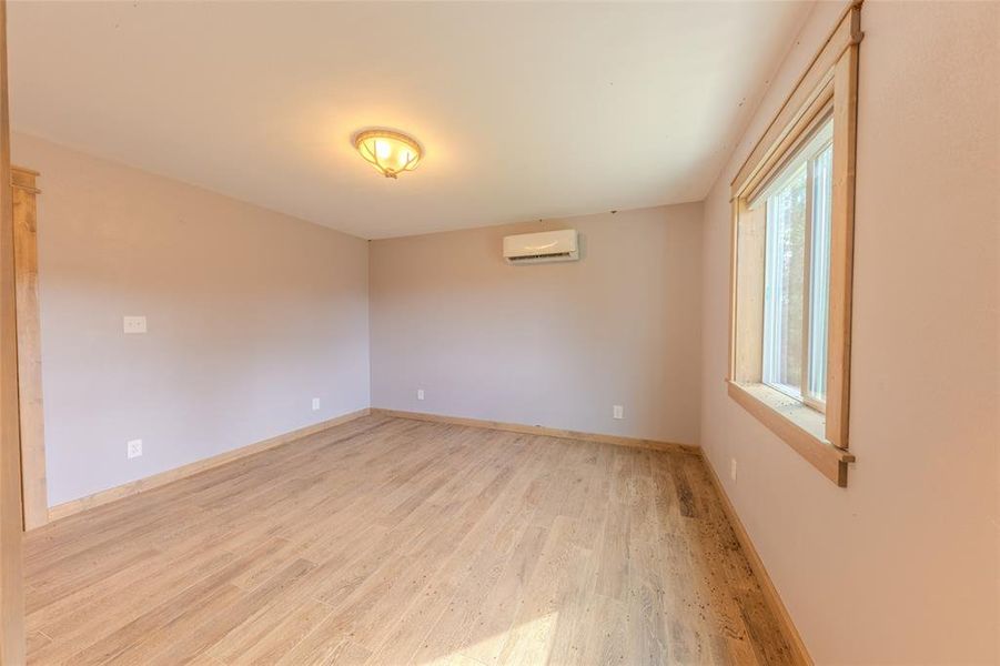 Spacious, unfurnished interior of a new home in , Scroggins (Image 15).