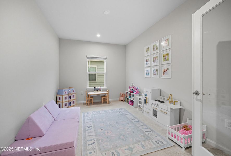 Furnished interior view inside a new home in , St. Augustine (Image 34).