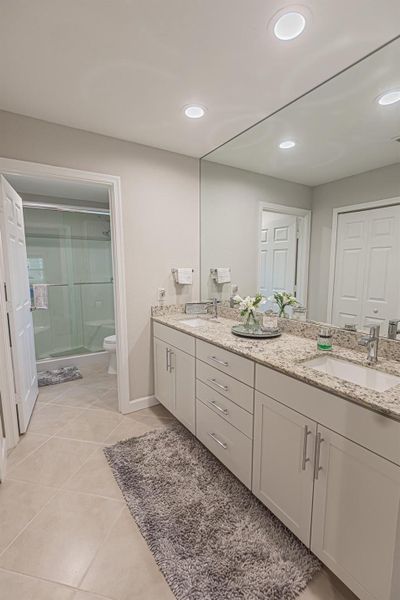 Furnished interior view inside a new home in , Port St. Lucie (Image 10).