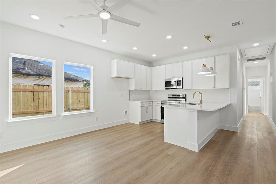 Image 20 of a home in . Image 20 of a home in .