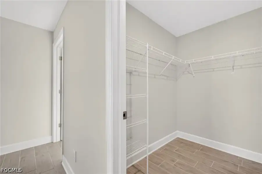 Spacious, unfurnished interior of a new home in Cape Coral, Cape Coral (Image 25). Spacious, unfurnished interior of a new home in Cape Coral, Cape Coral (Image 25).