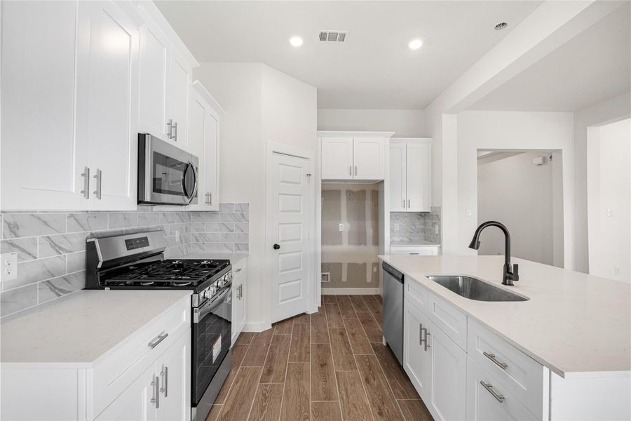 Furnished interior view inside a new home in Ashland, Angleton (Image 6).
