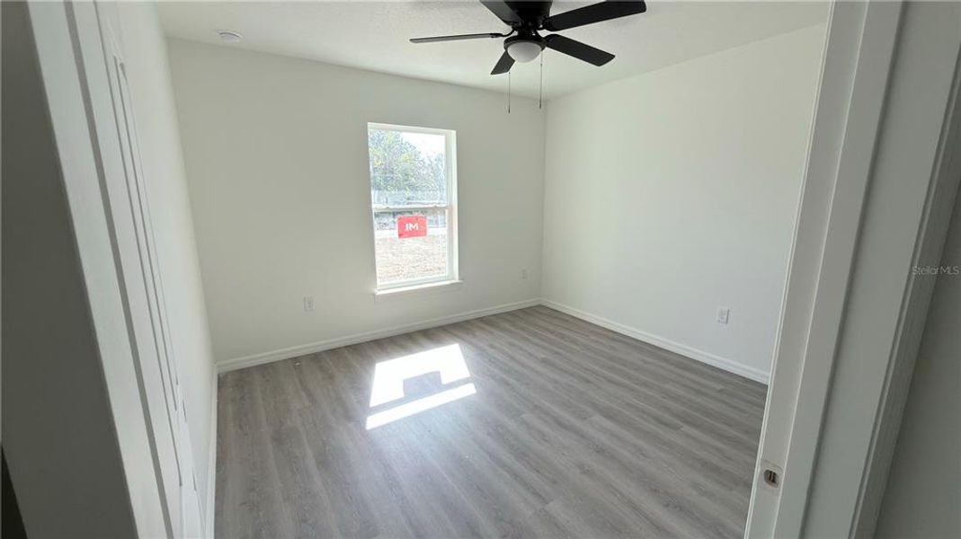 Spacious, unfurnished interior of a new home in , Dunnellon (Image 18).