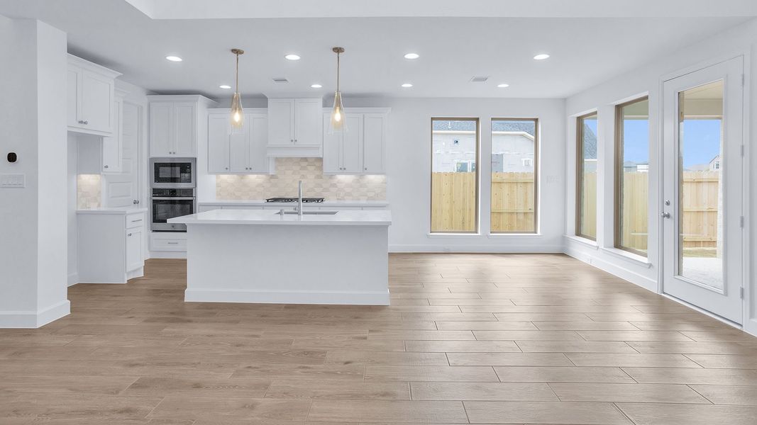 Spacious, unfurnished interior of a new home in Elyson, Katy (Image 12).