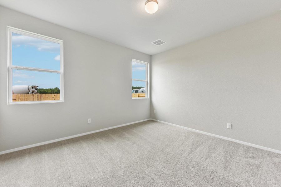 Spacious, unfurnished interior of a new home in Cascade, Liberty Hill (Image 25).