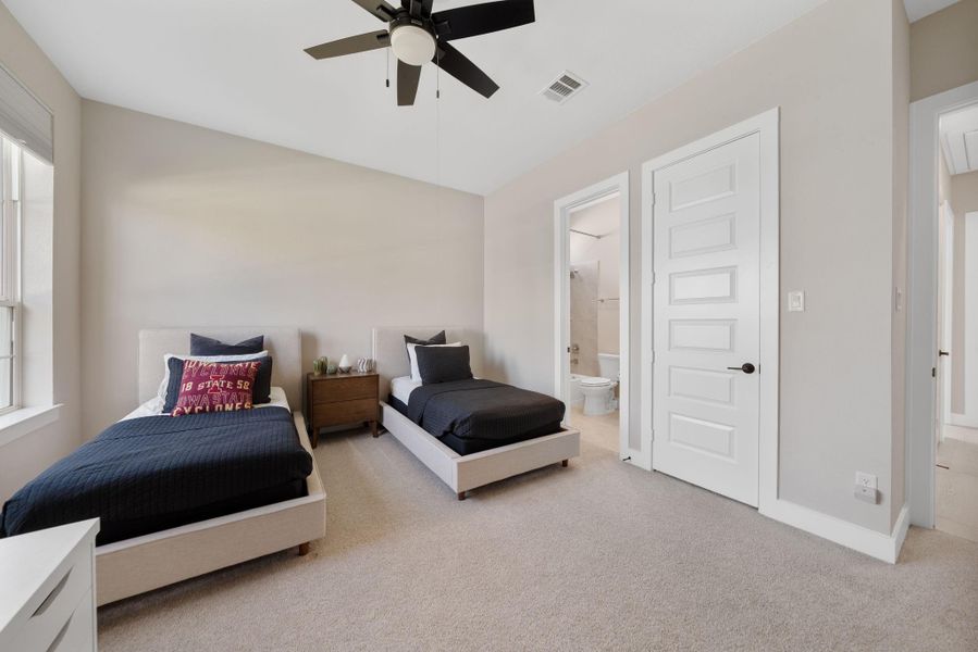 Furnished interior view inside a new home in Bridgeland 80′, Cypress (Image 29). Furnished interior view inside a new home in Bridgeland 80′, Cypress (Image 29).