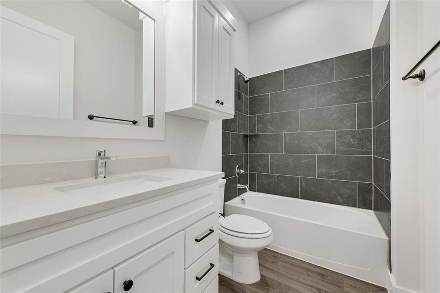 Furnished interior view inside a new home in Lincoln Pointe, Van Alstyne (Image 6). Furnished interior view inside a new home in Lincoln Pointe, Van Alstyne (Image 6).