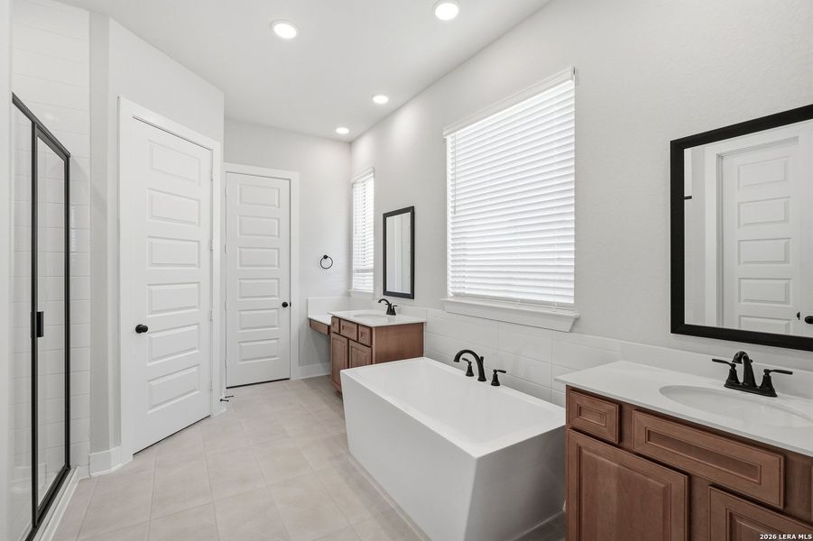 Furnished interior view inside a new home in Alsatian Oaks, Castroville (Image 20).