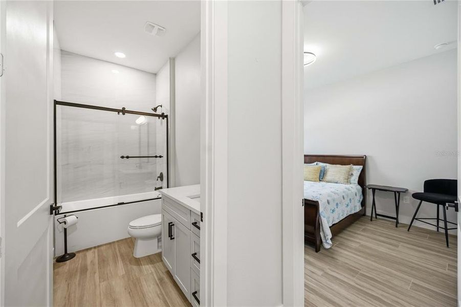 Furnished interior view inside a new home in , Port Charlotte (Image 39).