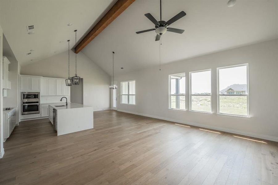 Spacious, unfurnished interior of a new home in Matthews Farms, Venus (Image 34).