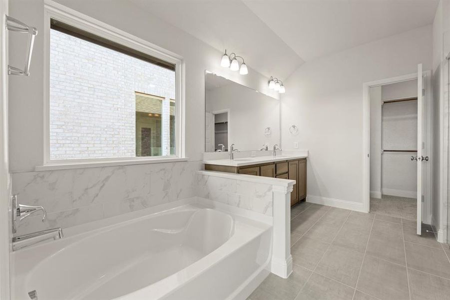 11_5530 Burford, Celina