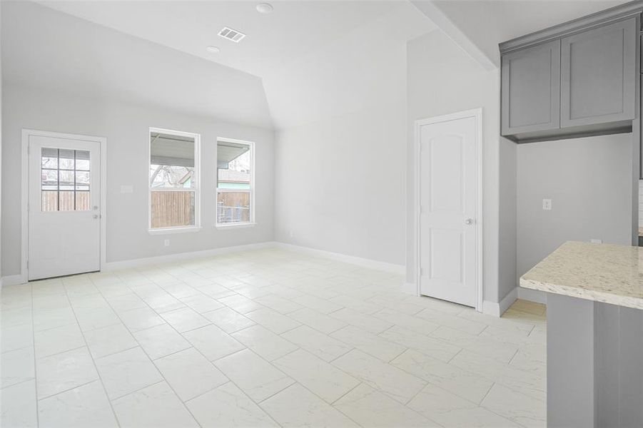 Spacious, unfurnished interior of a new home in , Cleburne (Image 15).