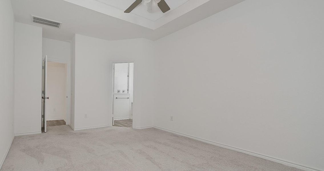 Spacious, unfurnished interior of a new home in Mavera, Conroe (Image 27).