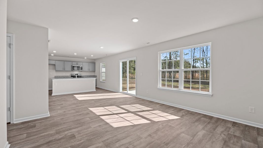 Spacious, unfurnished interior of a new home in Madeline Farm, New Bern (Image 22).