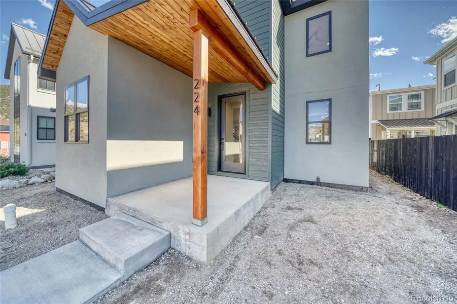 Front Entrance / Cedar Accents