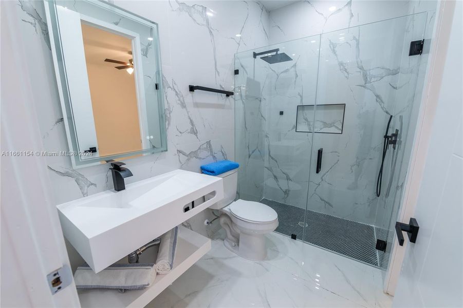 Furnished interior view inside a new home in , Cape Coral (Image 12).