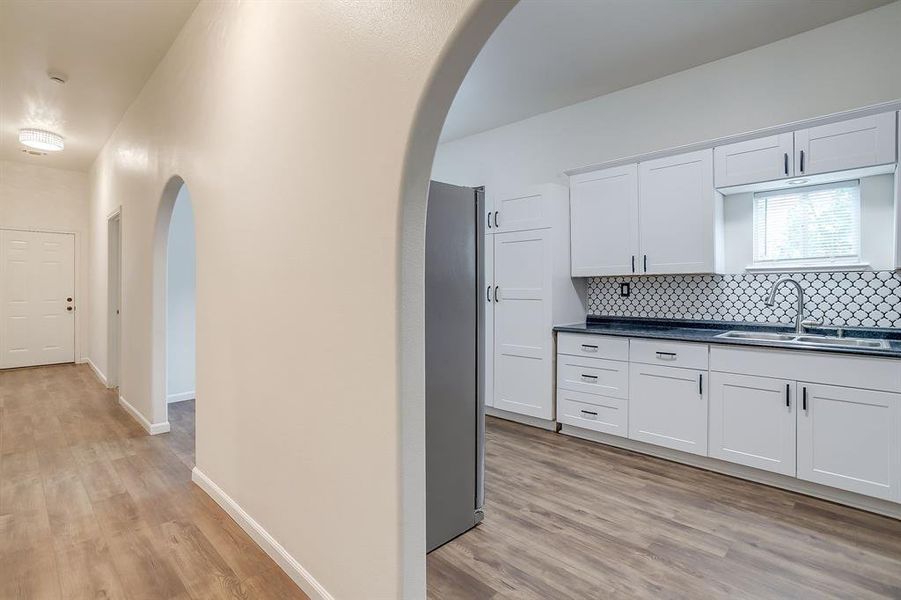 Furnished interior view inside a new home in , Mineral Wells (Image 13).