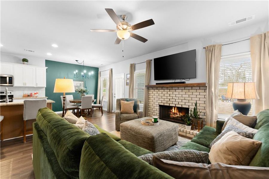 Furnished interior view inside a new home in , Jefferson (Image 32).