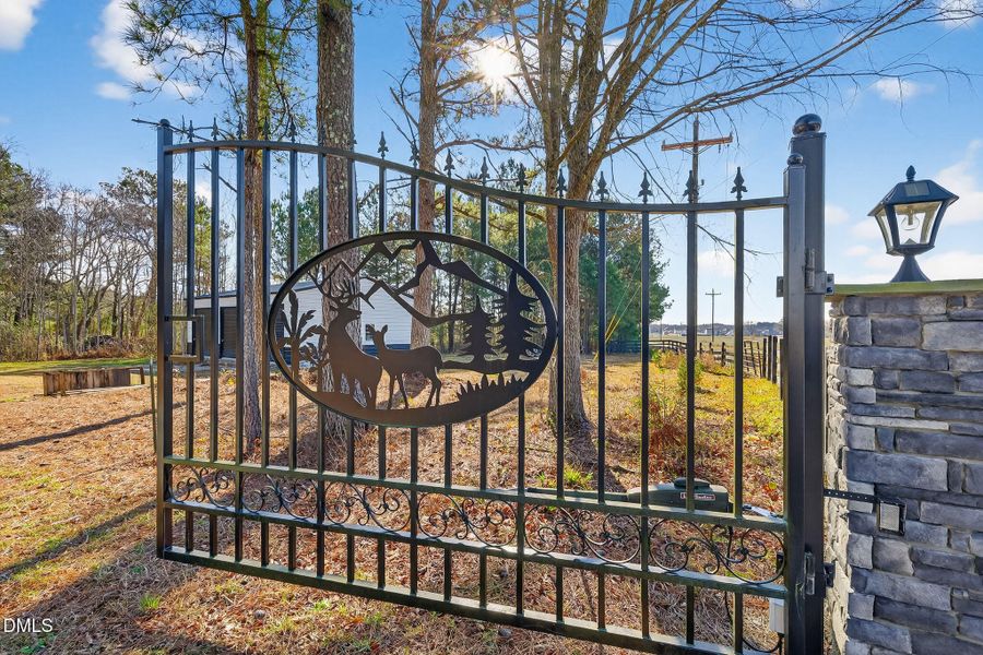 11-web-or-mls-P1553841