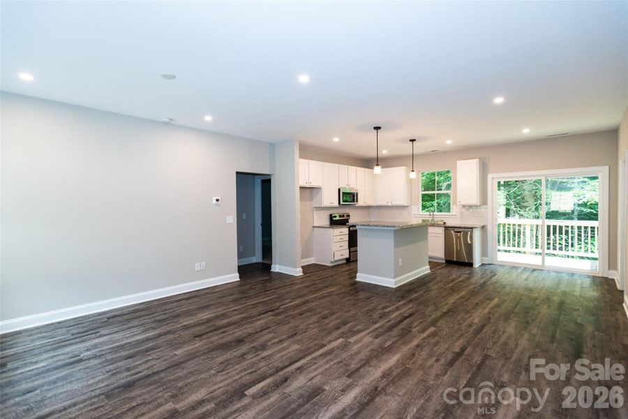 Spacious, unfurnished interior of a new home in , Denver (Image 6).